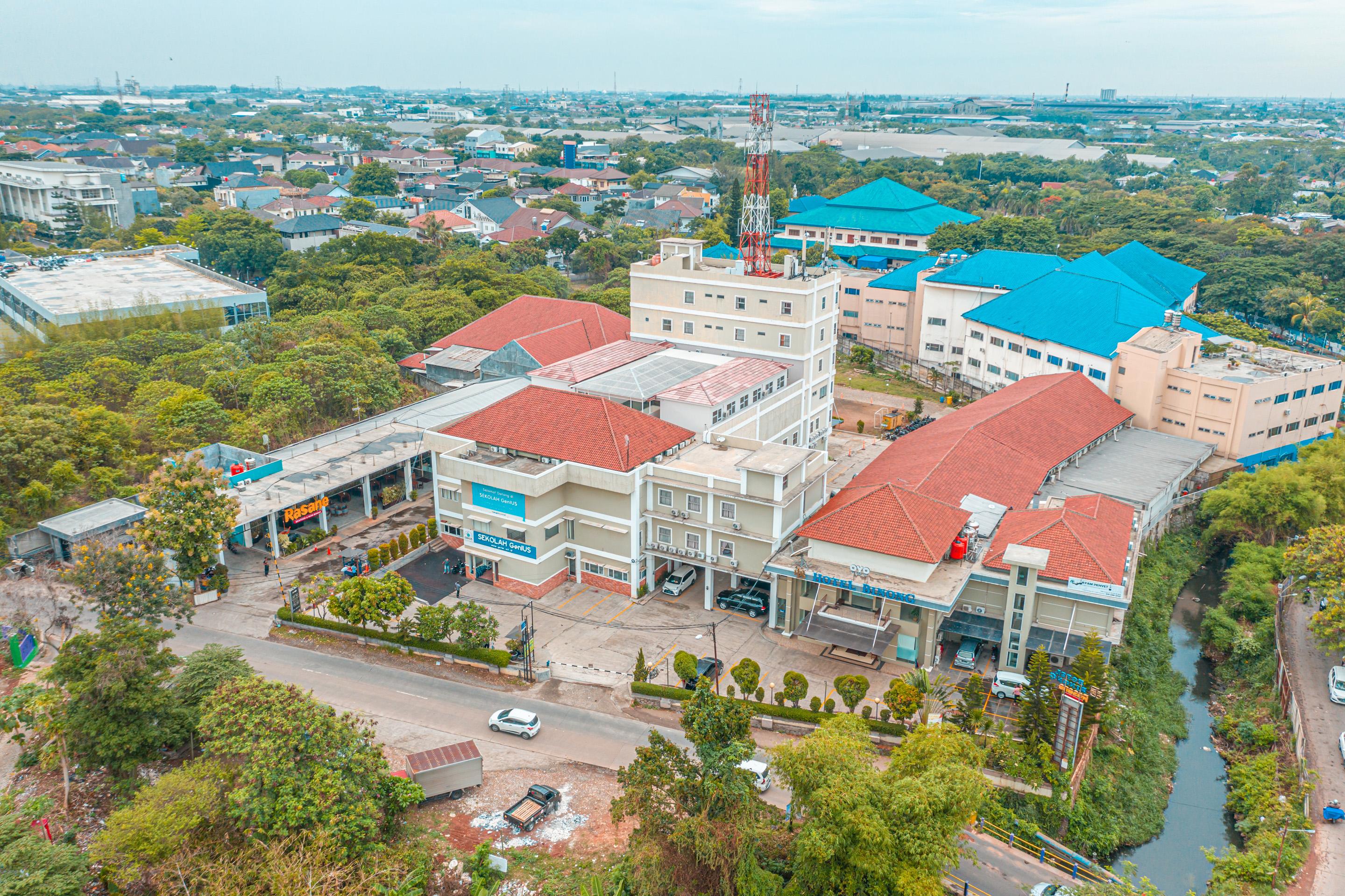 Vaccinated Staff - Oyo Flagship 2131 Hotel Binong Tangerang Exterior photo
